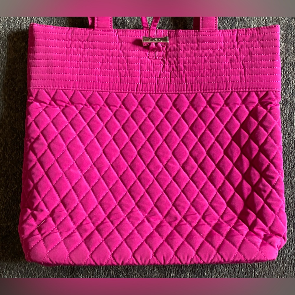 Vera Bradley large bucket tote mad, quilted fuchsia pink - Picture 2 of 10
